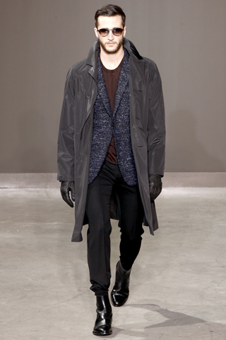 Louis Vuitton / - 2010-2011